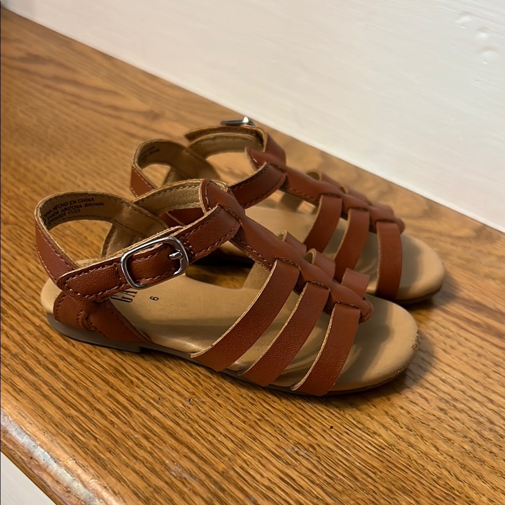 Gap leather Sandals